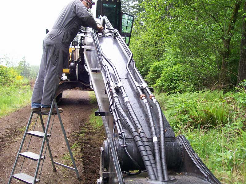 Installation of Automatic Greasing and Lubrication Systems